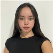 Estudiante creativa de 2 año de la carrera de Diseño Integral y Gestión de la Imagen en la URJC en Madrid